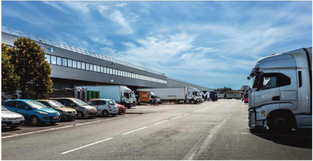 Entrepôt classe c Bruges 6517m² Location entrepôt classe c Bruges Gironde OLLOG2427344 0